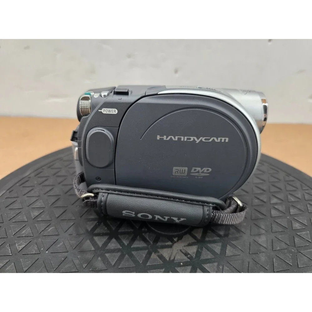 Sony Handycam DCR-DVD105 DVD Camcorder Tested w/ Battery & AC Adapter